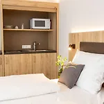 Am Pfaffenstein Aparthotel Klein-Winternheim